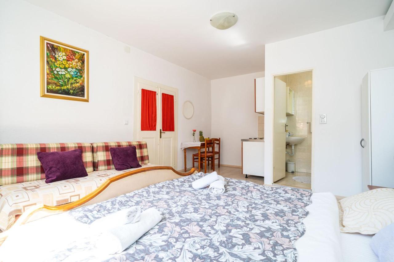 Deluxe Rooms With A Terrace View At Old City Gate Dubrovnik Exterior foto